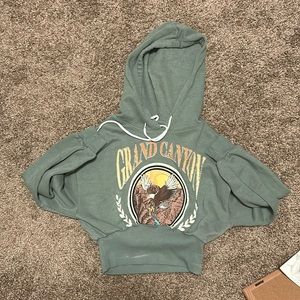 Zoe + Liv Cropped Green Grand Canyon Hoodie XS